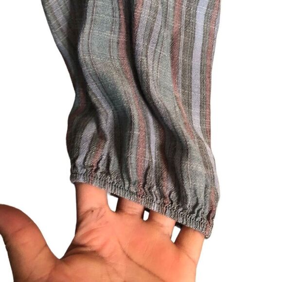 American Eagle Women’s Lightweight Striped Button Down Blouse Size XS - Picture 6 of 6